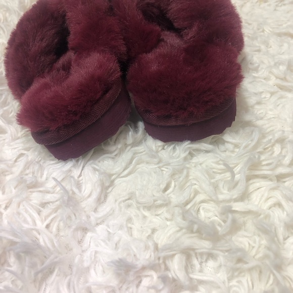 MK | Michael Kors Lala Slipper Faux Fur Rhinestone Burgundy Size 5 women’s - Picture 15 of 16